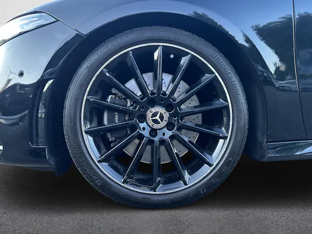 MERCEDES-BENZ A 250 AMG Line 4m