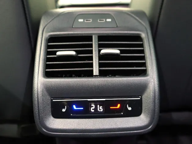 VW Passat Variant 1.5 TSI DSG Plug-in-Hybrid R-Line