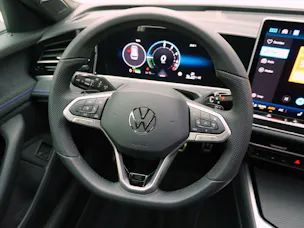 VW Passat Variant 1.5 TSI DSG Plug-in-Hybrid R-Line