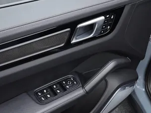 Porsche Cayenne Turbo GT