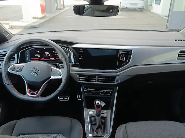 VW Polo 2.0 TSI GTI DSG *5J Garantie*8-Fach Räder*Panoramadach*