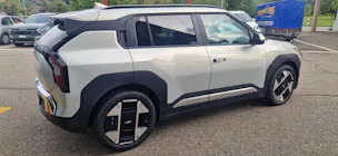 Kia EV3 81 kWh Earth+