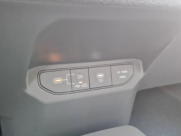Kia EV3 81 kWh Earth+