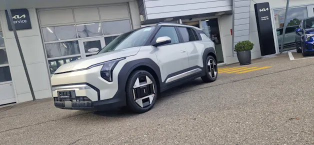 Kia EV3 81 kWh Earth+