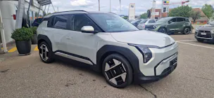 Kia EV3 81 kWh Earth+