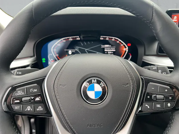 BMW 530d Touring xDrive G31 (CH) 📍