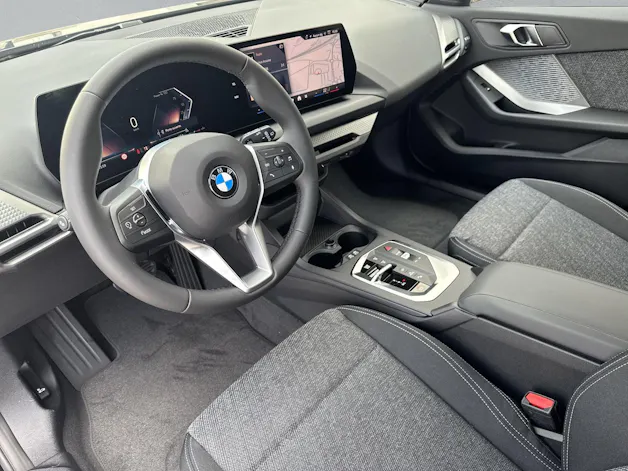 BMW 116 Hatch F70 (CH) 📍