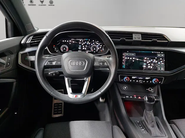 Audi Q3 35 TFSI S line Attraction S-tronic