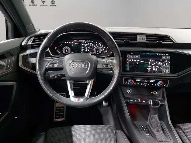 Audi Q3 35 TFSI S line Attraction S-tronic