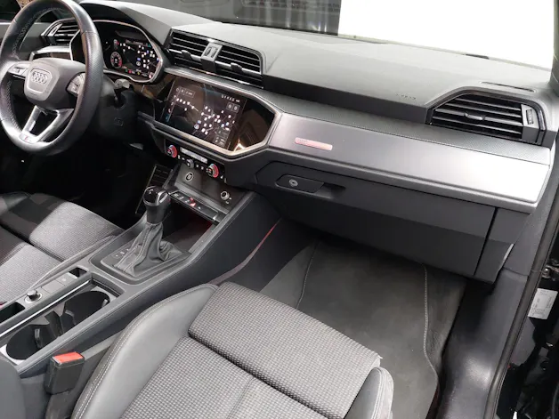 Audi Q3 35 TFSI S line Attraction S-tronic
