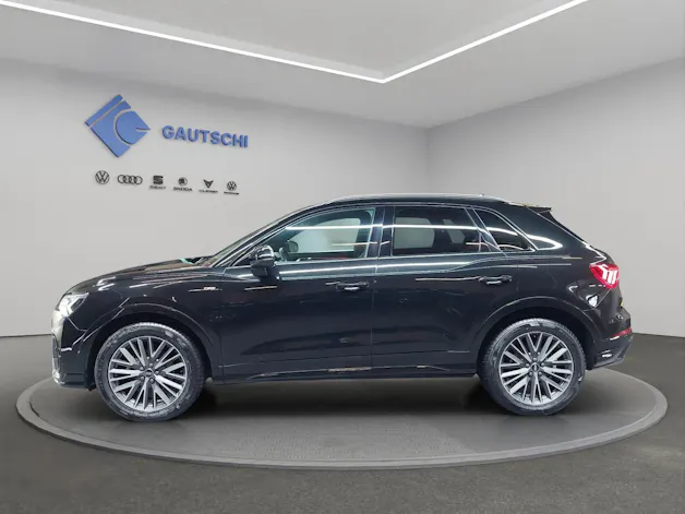 Audi Q3 35 TFSI S line Attraction S-tronic