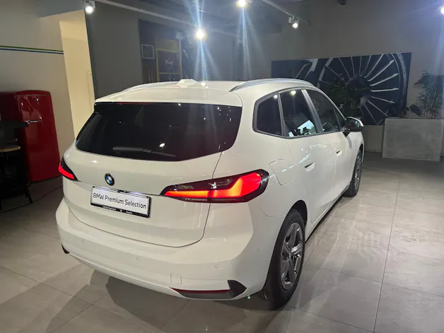 BMW 223d Active Tourer xDrive DKG