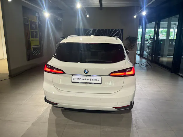 BMW 223d Active Tourer xDrive DKG