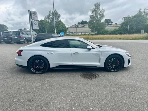 Audi e-tron GT quattro