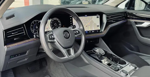 VW Touareg 3.0 TSI Elegance Tiptronic