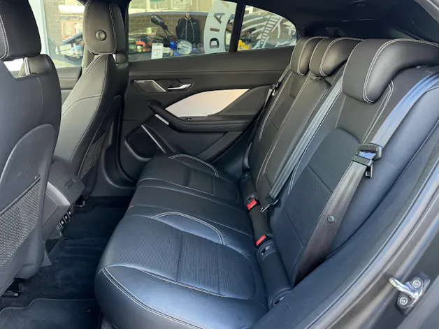 Jaguar I-Pace EV400 SE AWD