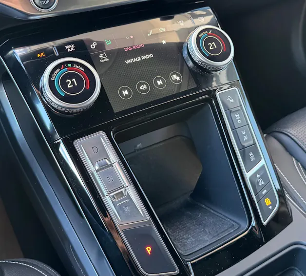 Jaguar I-Pace EV400 SE AWD