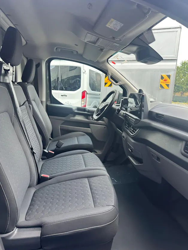 Ford Transit Custom Van 320 L1 2.0 EcoBl Ltd./170CV/Aut.