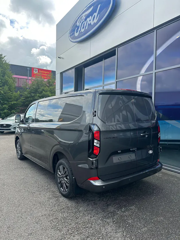 Ford Transit Custom Van 320 L1 2.0 EcoBl Ltd./170CV/Aut.