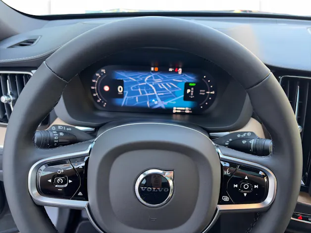 VOLVO XC60 2.0 T6 TE Ultra Bright eAWD