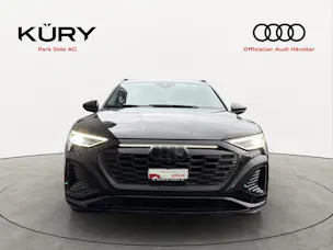Audi Q8 50 e-tron Black Edition