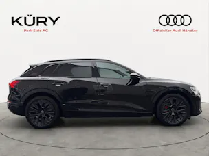 Audi Q8 50 e-tron Black Edition