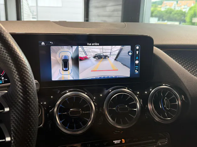 Mercedes-Benz GLA 200 AMG Line 7G-DCT