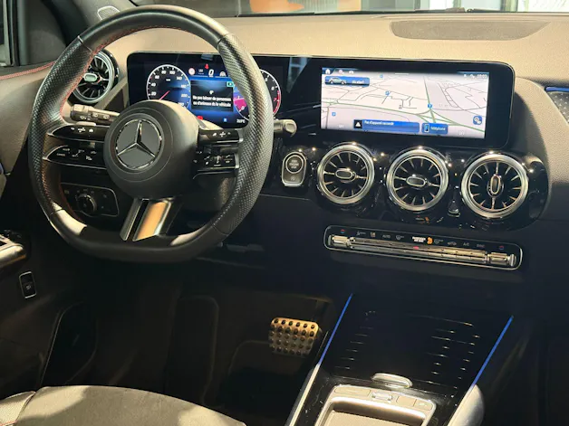 Mercedes-Benz GLA 200 AMG Line 7G-DCT