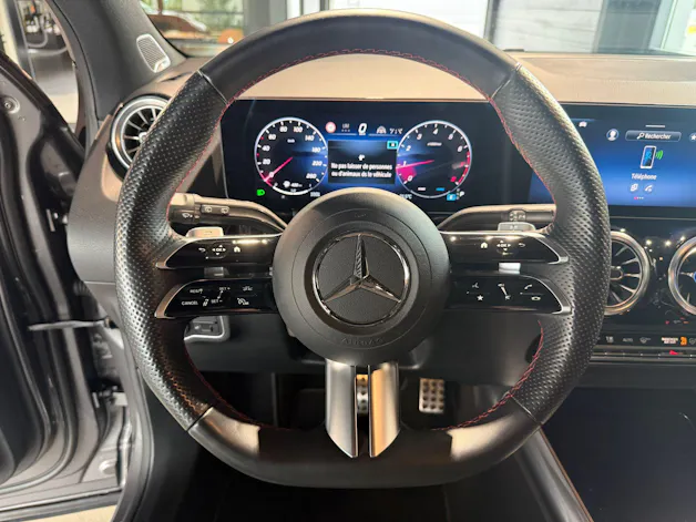 Mercedes-Benz GLA 200 AMG Line 7G-DCT