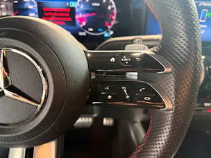 MERCEDES-BENZ GLA 200 AMG Line 7G-DCT