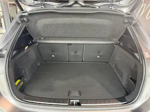 MERCEDES-BENZ GLA 200 AMG Line 7G-DCT