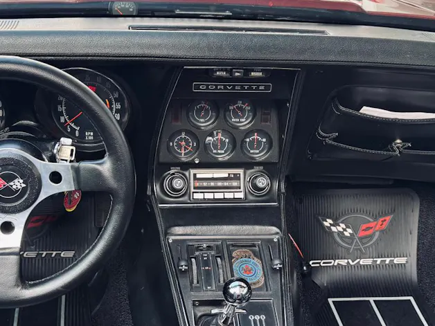 Chevrolet Corvette C3 Stingray Cabrio Handschalter