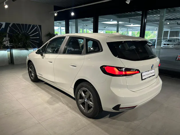 BMW 218d Active Tourer DKG