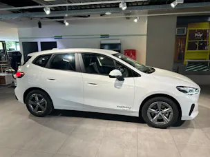 BMW 218d Active Tourer DKG