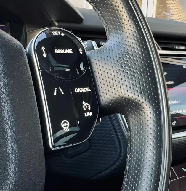 Land Rover Range Rover Velar R-Dynamic D 240 Sport Automatic