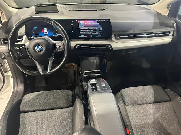 BMW 223d Active Tourer xDrive DKG