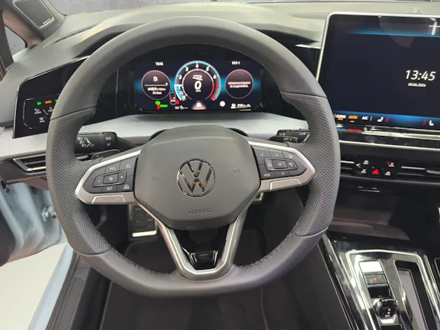 VW Golf 1.5 e TSI mHEV R-Line DSG