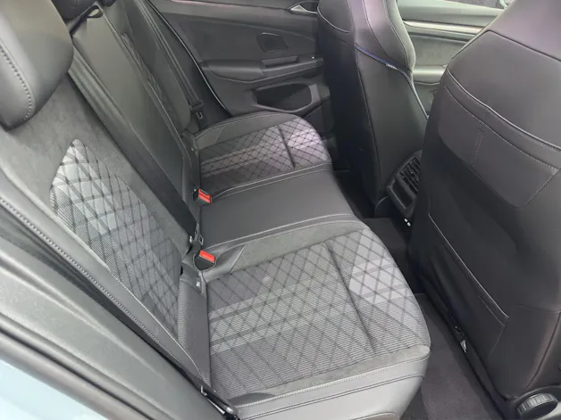VW Golf 1.5 e TSI mHEV R-Line DSG