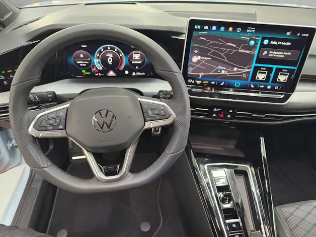 VW Golf 1.5 e TSI mHEV R-Line DSG