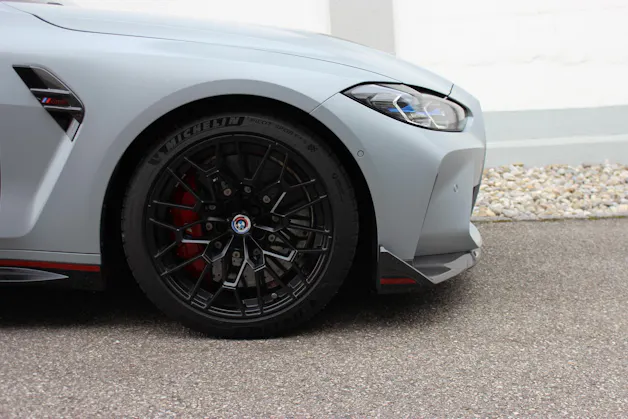 BMW M4 CSL *Frozen Brooklyn Grey Metallic*