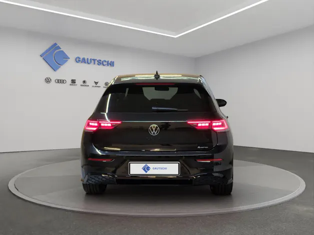 VW Golf 2.0 TSI R-Line DSG 4 Motion
