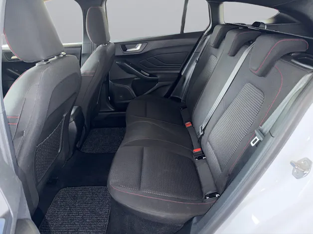 Ford Focus 1.0i EcoB Hybrid 155 ST-Line X