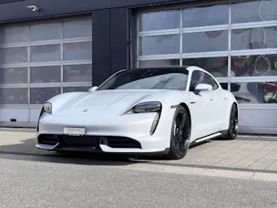 Porsche Taycan Turbo Sport Turismo