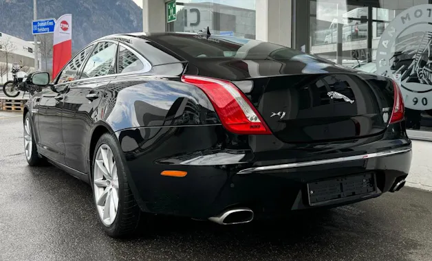 Jaguar XJ 3.0 V6 S/C Premium Luxury Automatic AWD