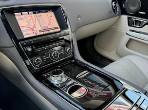 Jaguar XJ 3.0 V6 S/C Premium Luxury Automatic AWD