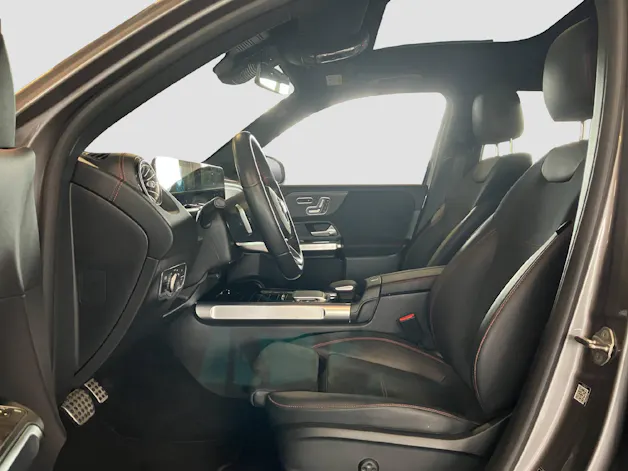 Mercedes-Benz EQB 300 AMG Line 4MATIC