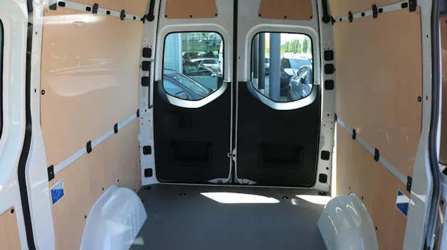 MERCEDES-BENZ Sprinter 319 CDI PRO KA 3665mm S