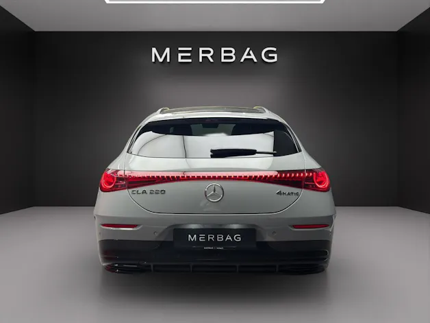Mercedes-Benz CLA 220 4MATIC Shooting Brake