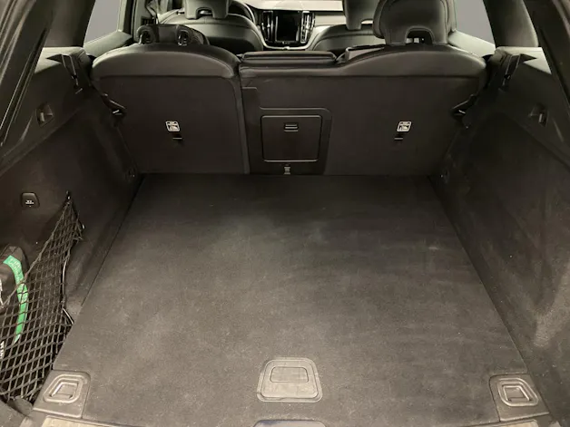 Volvo XC60 2.0 B5 MH R-Design