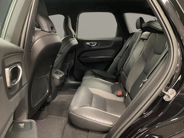 Volvo XC60 2.0 B5 MH R-Design